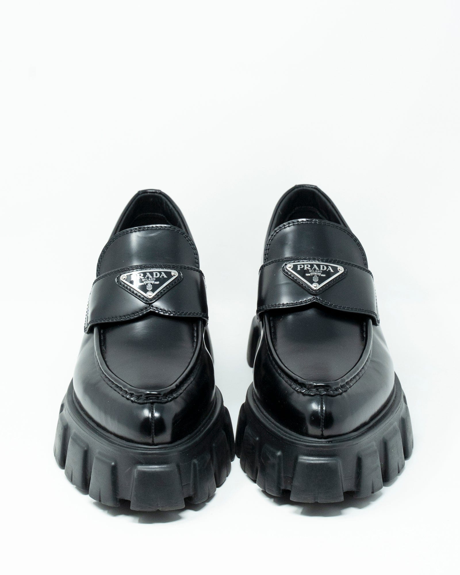 Prada Prada pointy chunky loafers size 40  AGC1137