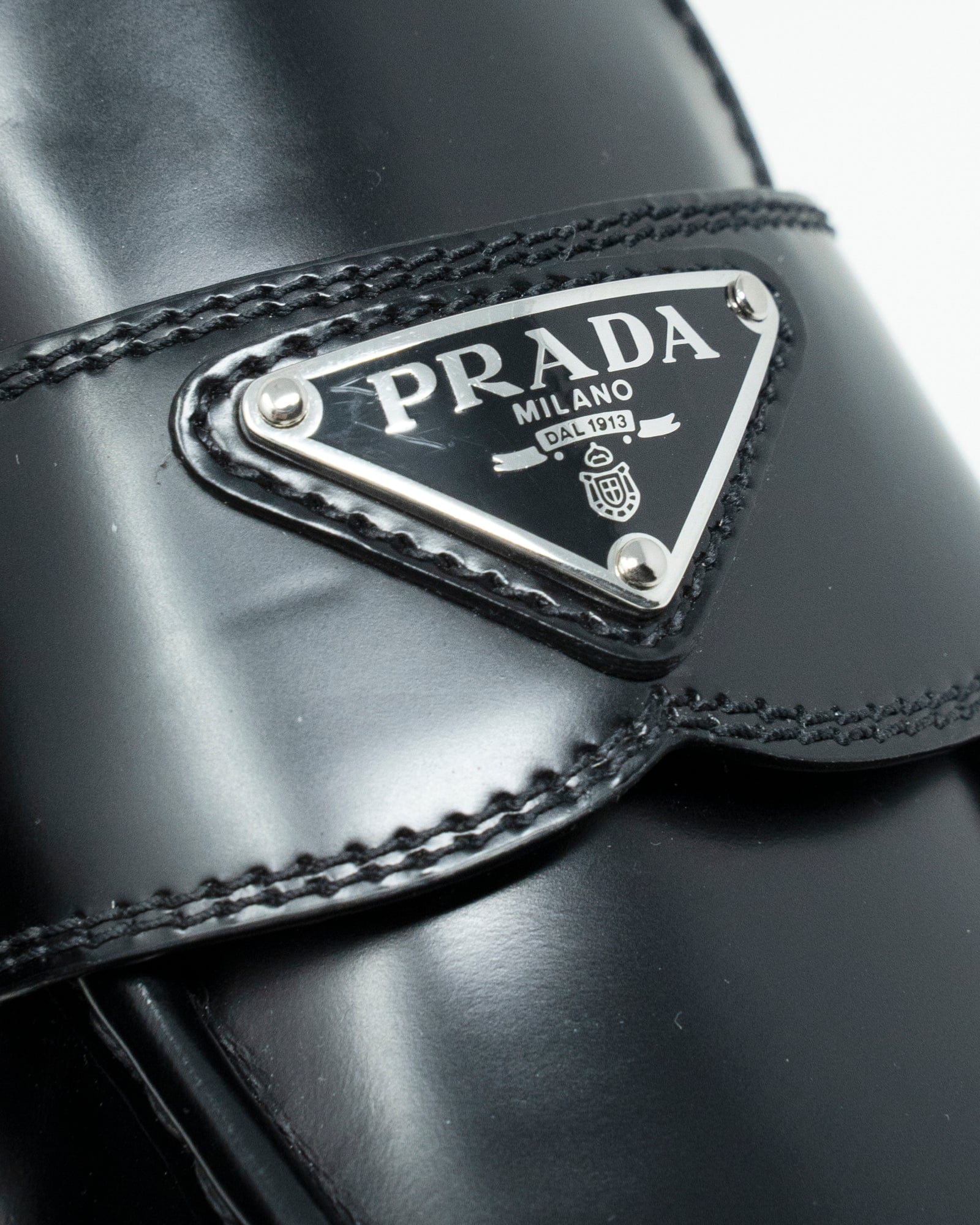Prada Prada pointy chunky loafers size 40  AGC1137