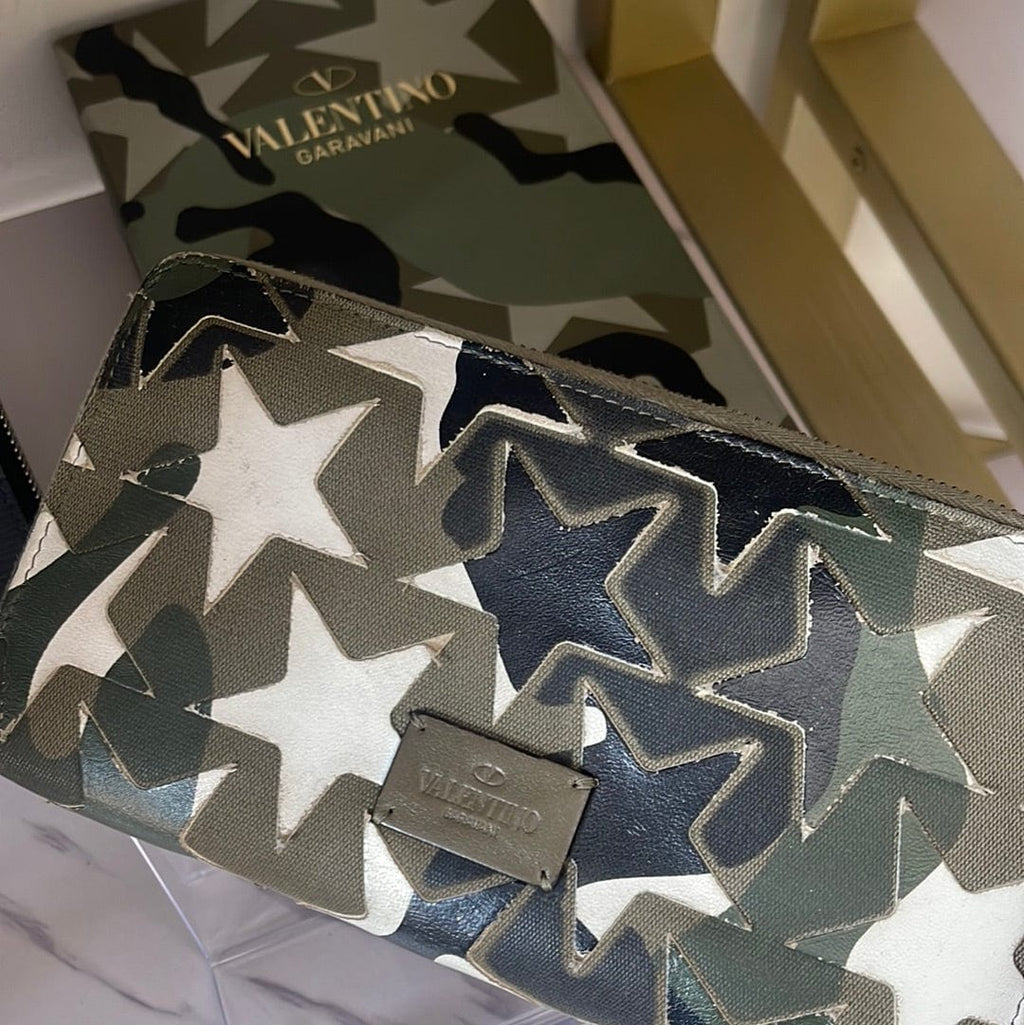 Valentino shop camo wallet