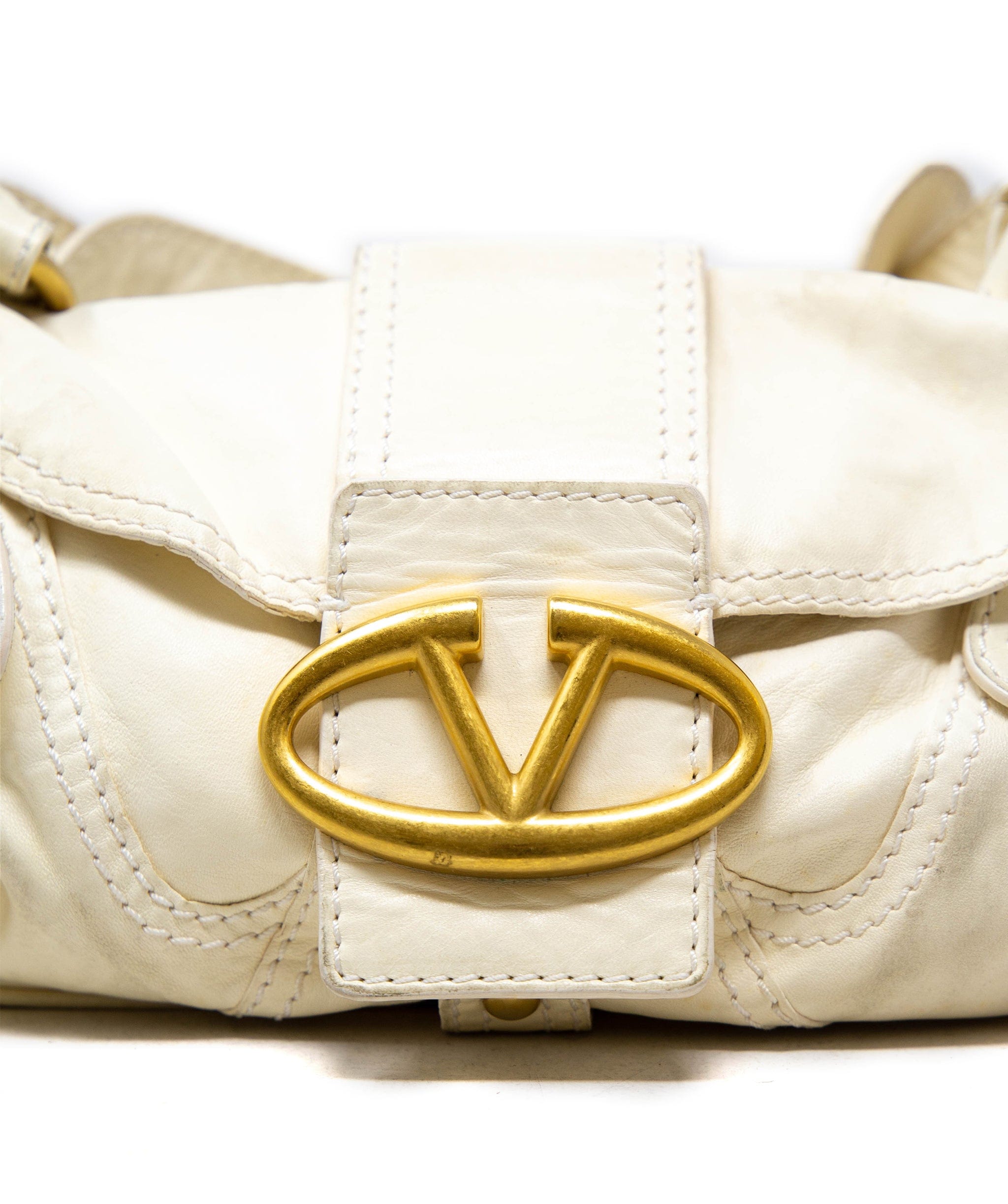 Valentino Valentino Cream Leather Pochette Bag GHW  - AGL2116