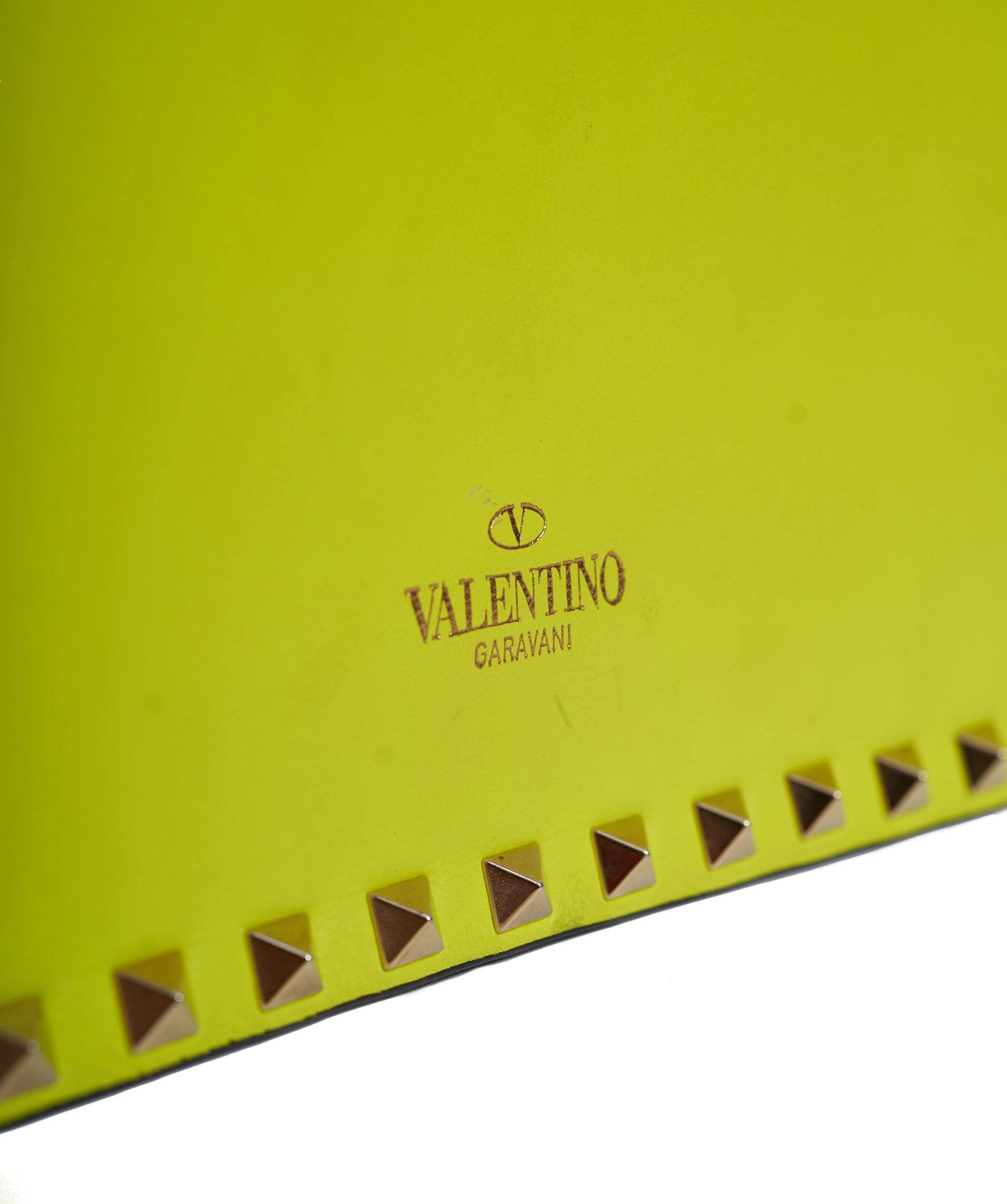 Valentino Valentino Rockstud Clutch - ADL1189