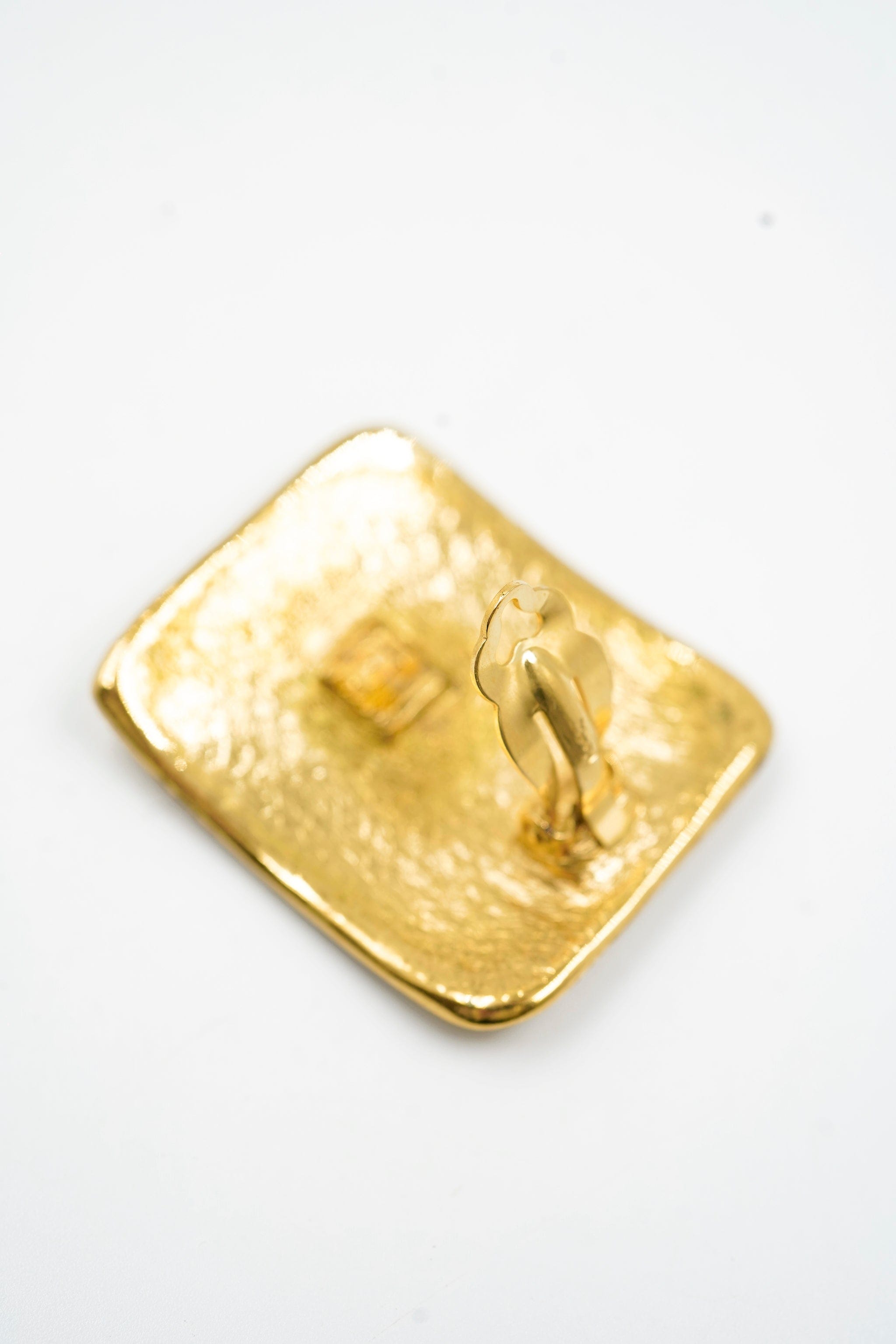 Yves Saint Laurent YSL rectangular logo earrings - AWL4199