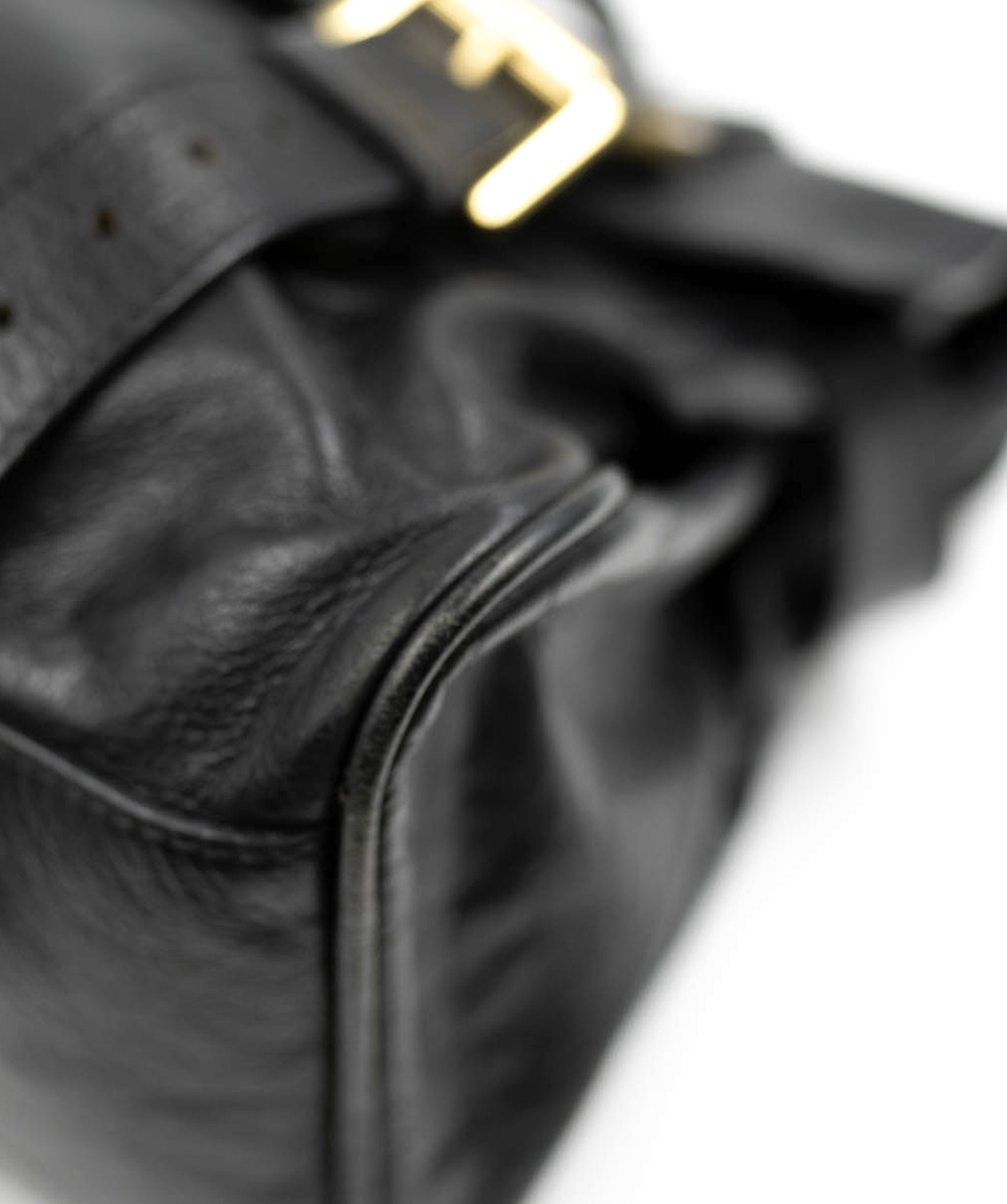 Yves Saint Laurent mulbery black shoulder bag ALL0122