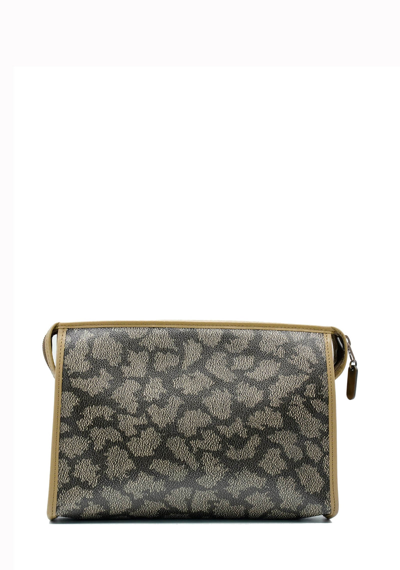 Classic Monogramme Saint Laurent Clutch In Gold Metallic Lea... | Beige  purses, Real leather handbags, Beige handbags